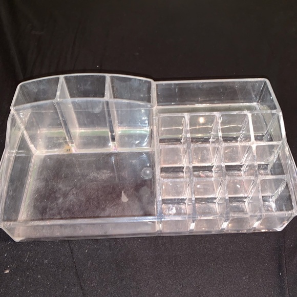 Clear Acrylic Makeup Organizer - Picture 1 of 1